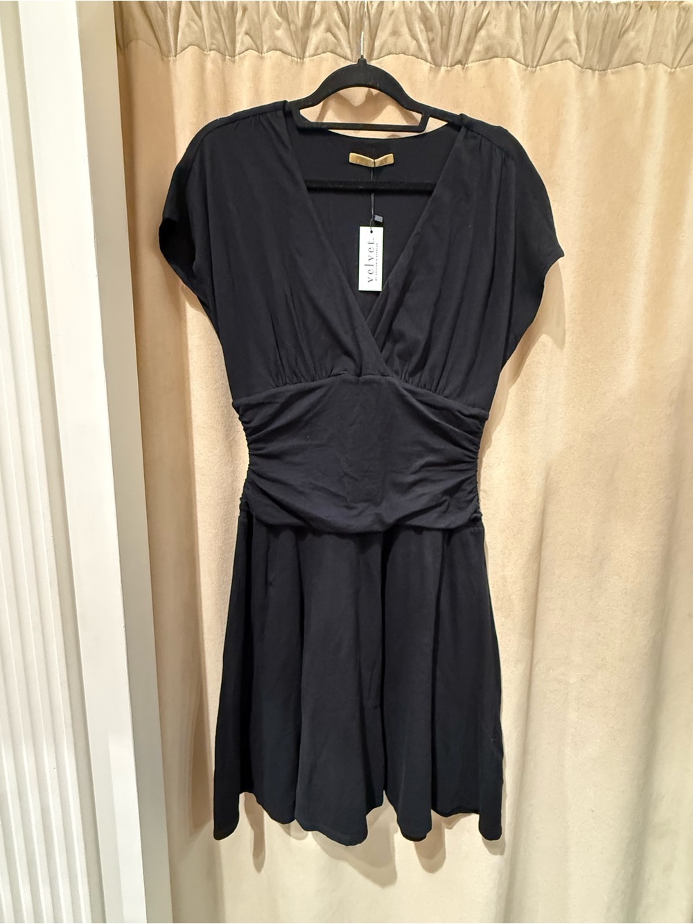 Velvet by Graham & Spencer Ella Dress - Picture 5 of 10